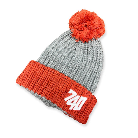 740 Pom Knit Beanie